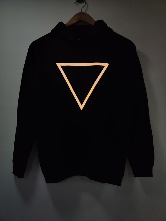 GLOWING TRIANGLE PULL